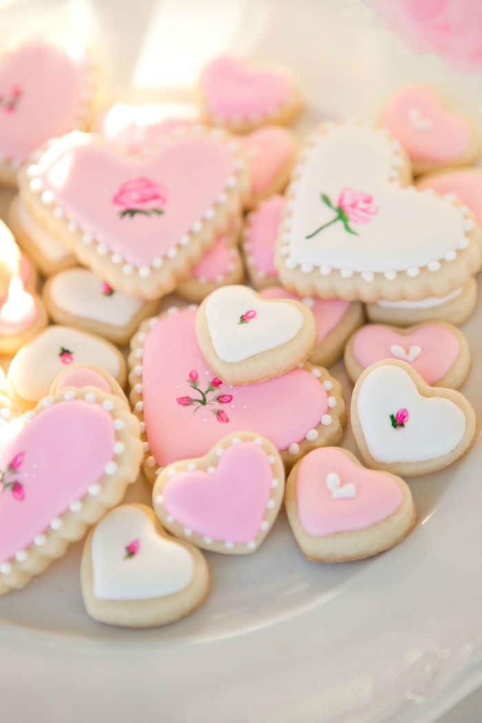 53 Lovely Decoration Ideas for Valentine's Cookies - Sortra
