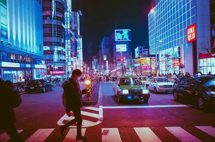 Japanese Photographer Captures the Vibrant Colors of Tokyo at Night