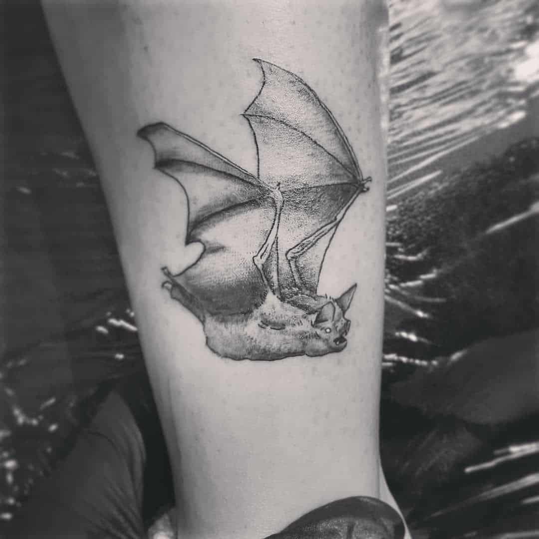 20+ Cool Bat Tattoos and Their Meanings