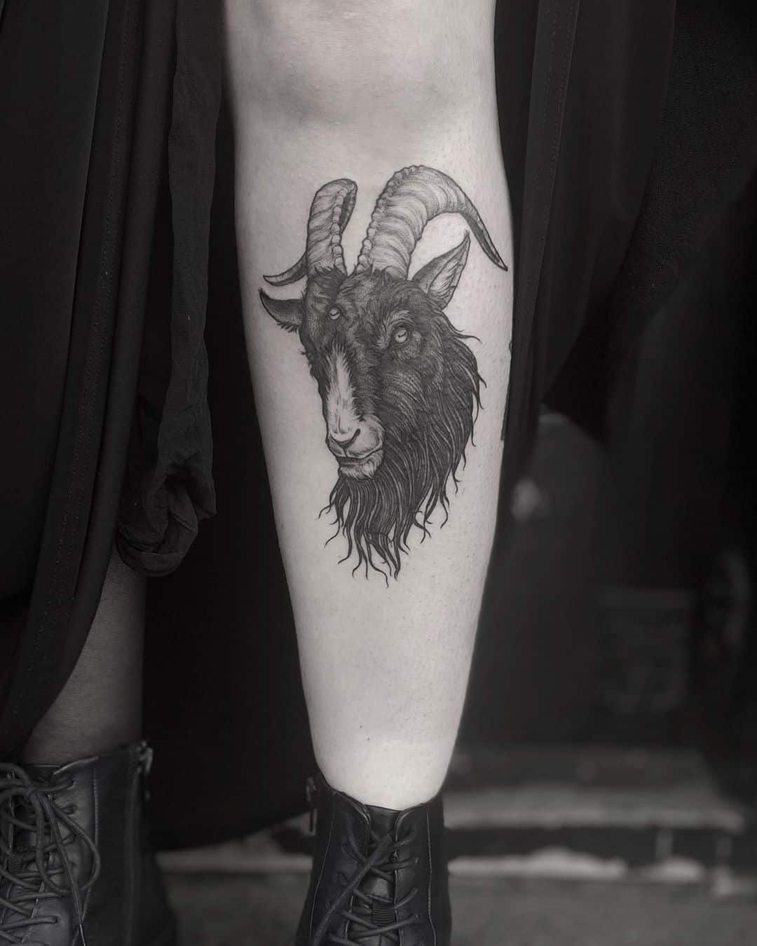 20 Diseños de tatuajes de cabras gloriosas y el significado del símbolo