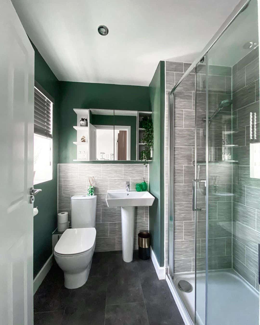 Fresh and Modern Green Bathroom Design Ideas