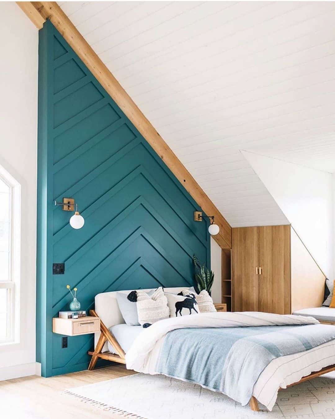 24 Heavenly Attic Bedroom Design Ideas