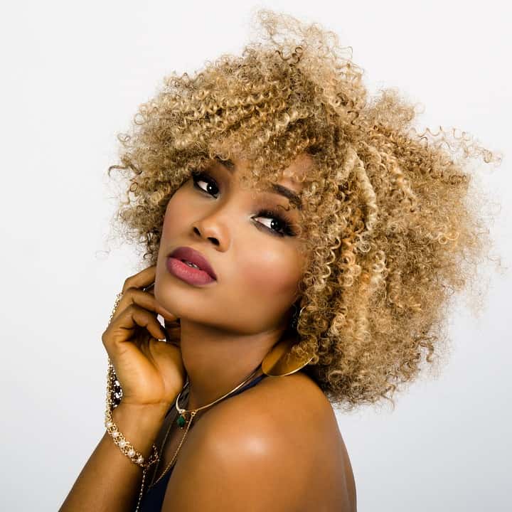 6 Useful Tips On How To Style And Maintain Curly Hair